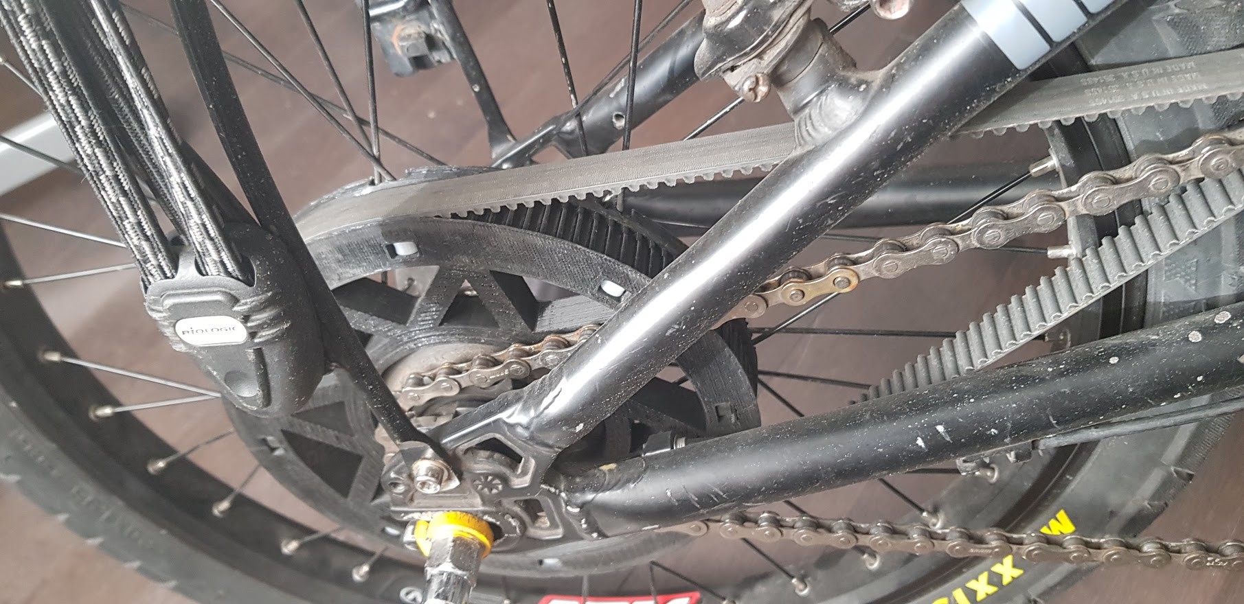 Rear wheel with mounted motor
